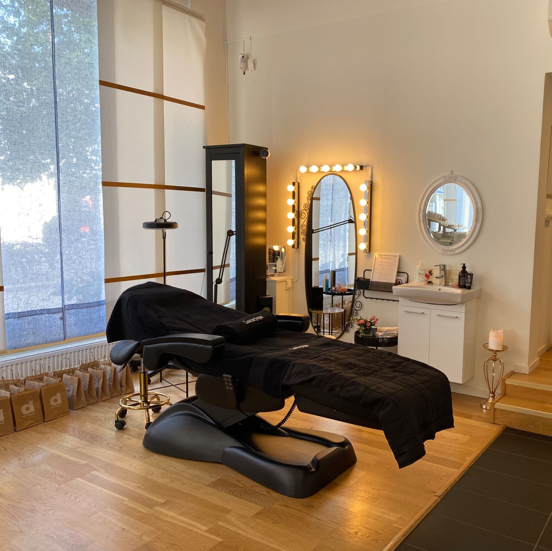 MH Luxury Clinic AB foto 2
